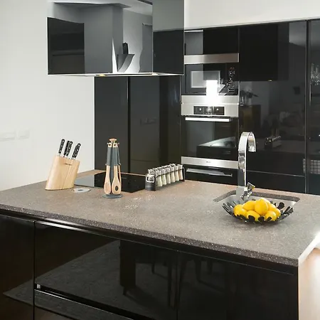 Luxury Residences מלון דירות